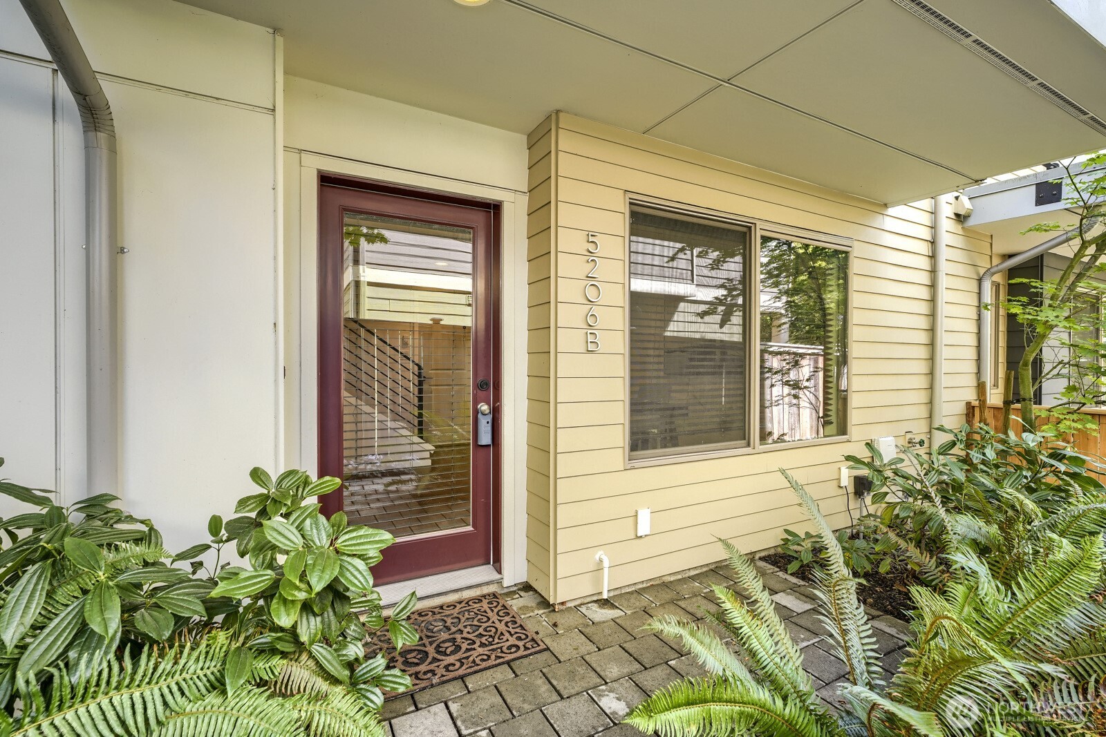 5206 Delridge Way Southwest, Unit B Seattle, WA 98106 - Photo 1 of 31
