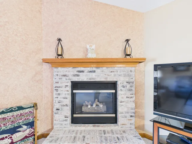 $259,000 | 211 Orchard Lane, Alexandria, IN 46001