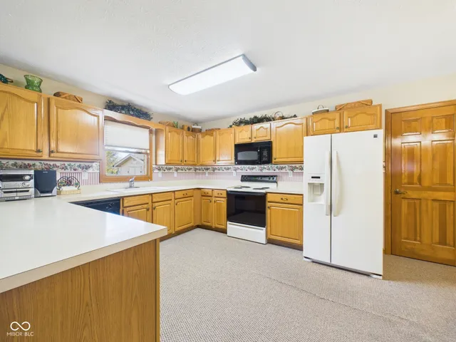 $259,000 | 211 Orchard Lane, Alexandria, IN 46001