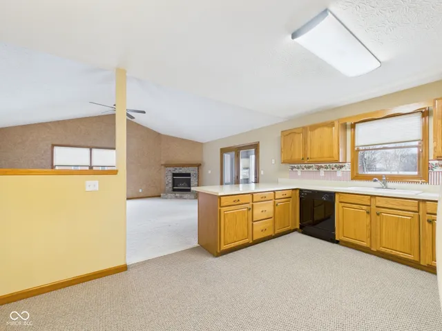 $259,000 | 211 Orchard Lane, Alexandria, IN 46001