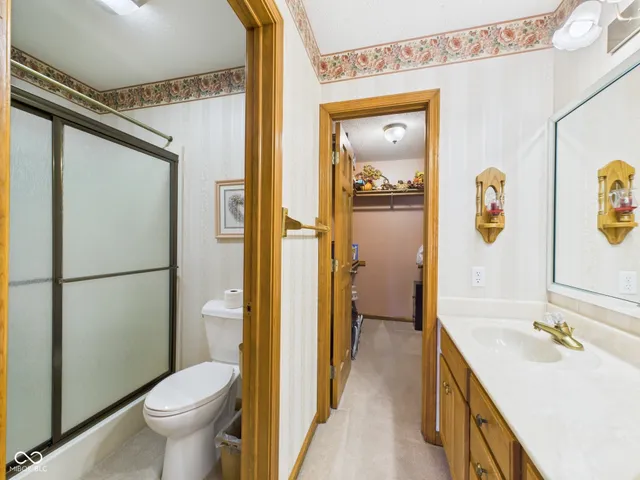 $259,000 | 211 Orchard Lane, Alexandria, IN 46001