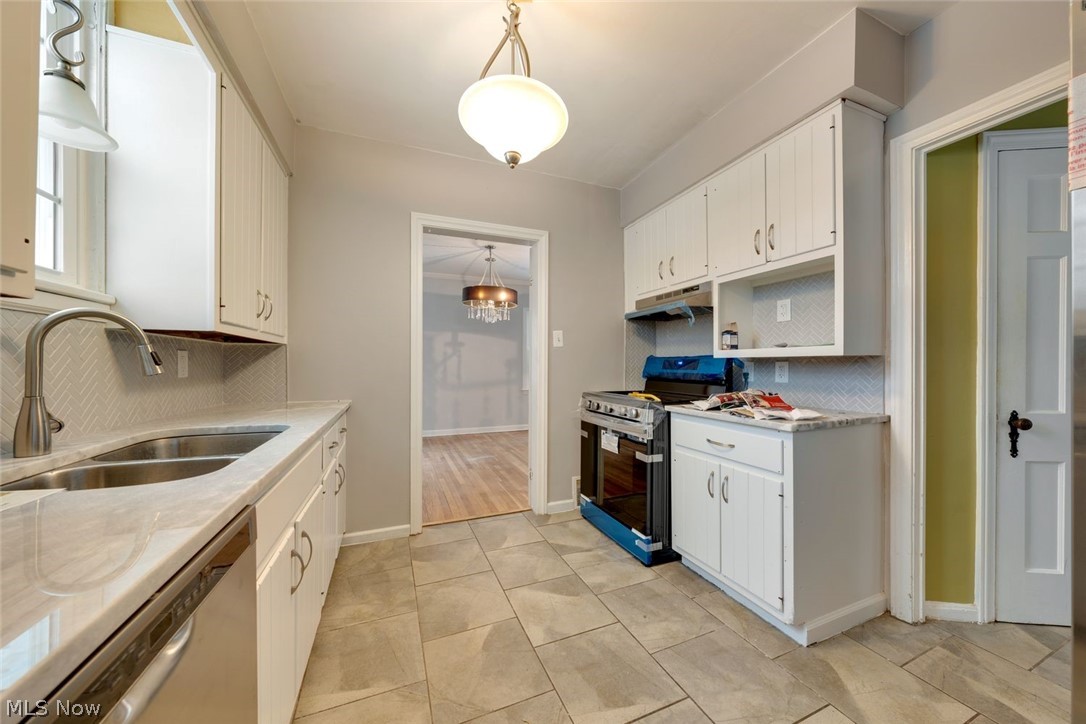 3720 Riedham Road Cleveland, OH 44120 - Photo 12 of 34