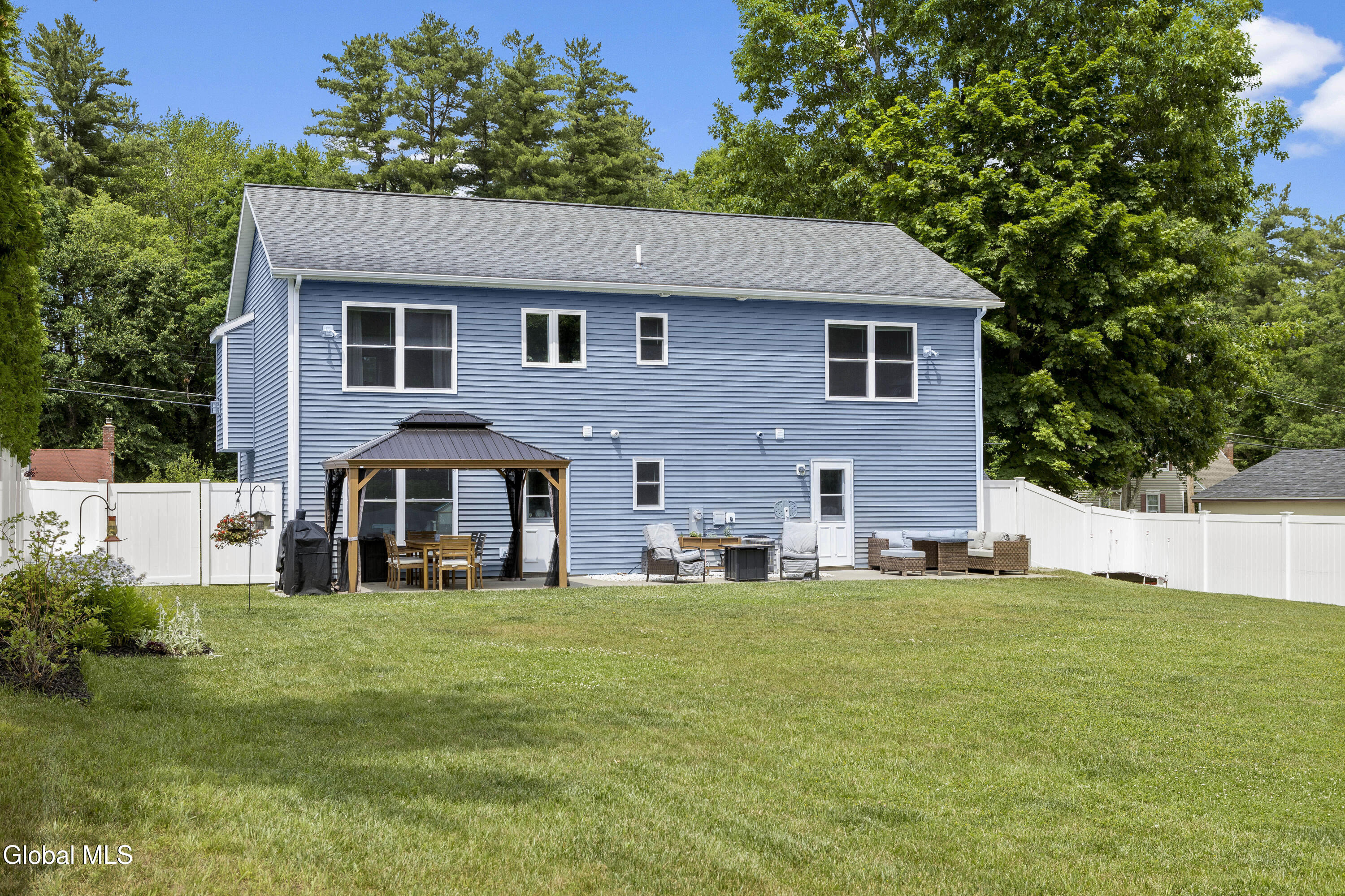 3062 Sunset Lane Schenectady, NY 12303 - Photo 35 of 37 37