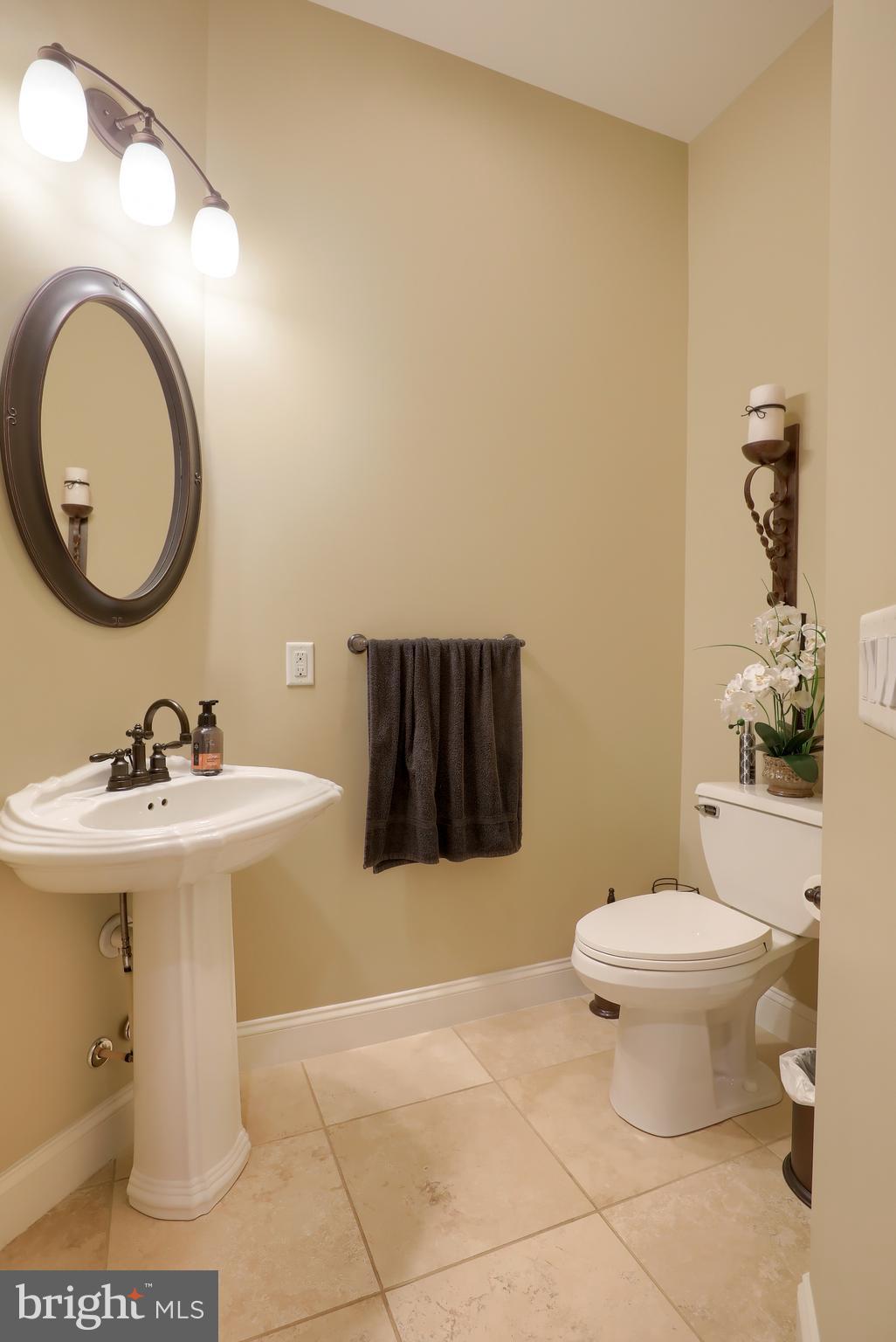 471 Hill Road Denver, PA 17517 - Photo 46 of 130 Powder Room