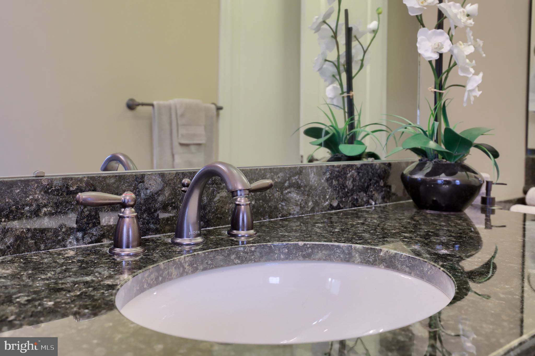 471 Hill Road Denver, PA 17517 - Photo 79 of 130 Master Bath