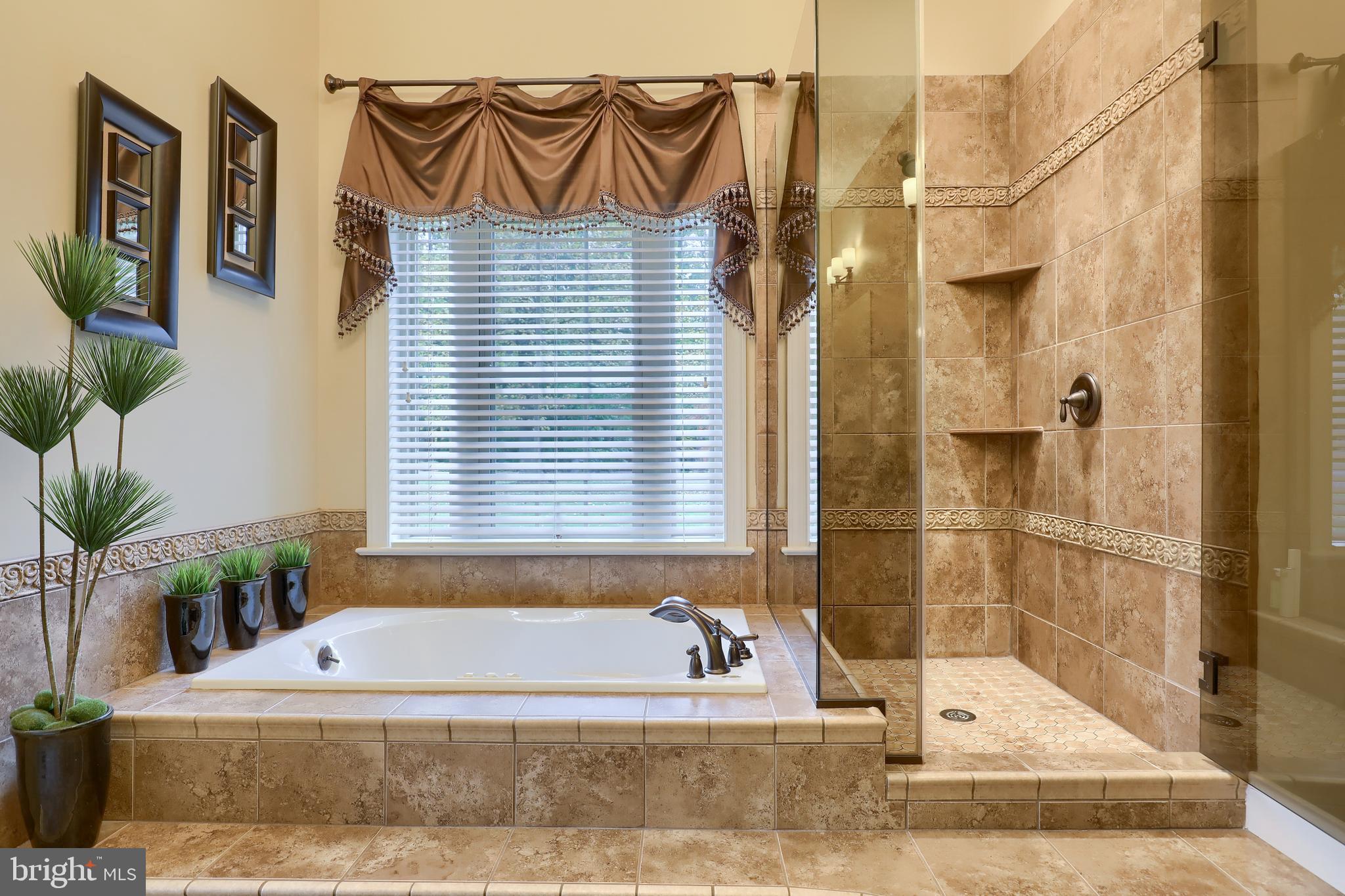 471 Hill Road Denver, PA 17517 - Photo 80 of 130 Master Bath