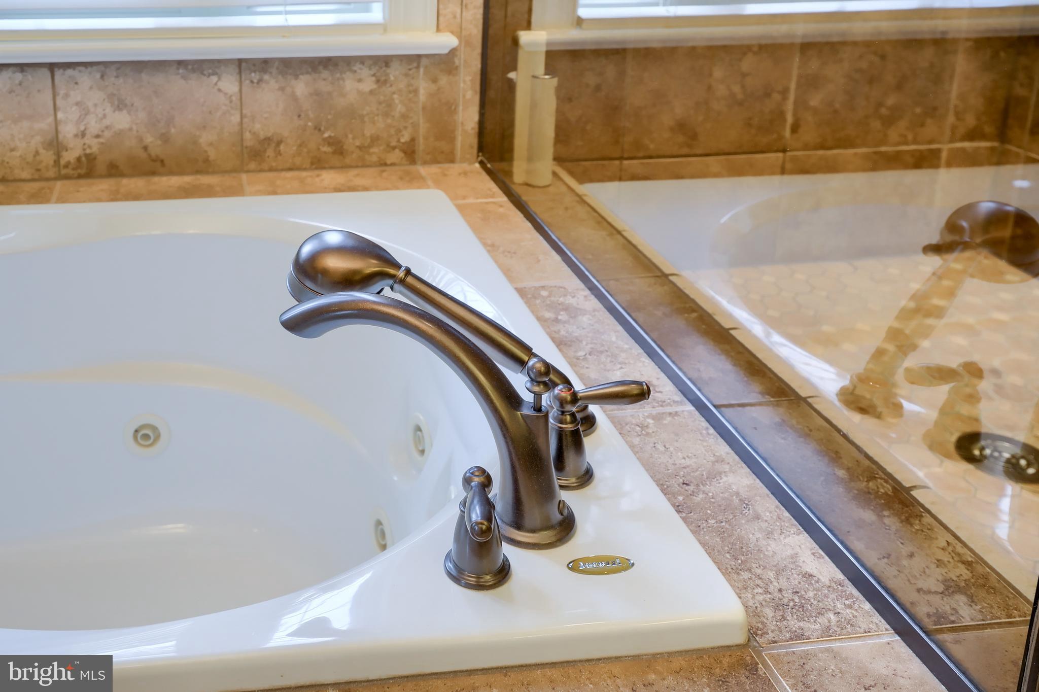471 Hill Road Denver, PA 17517 - Photo 81 of 130 Master Bath