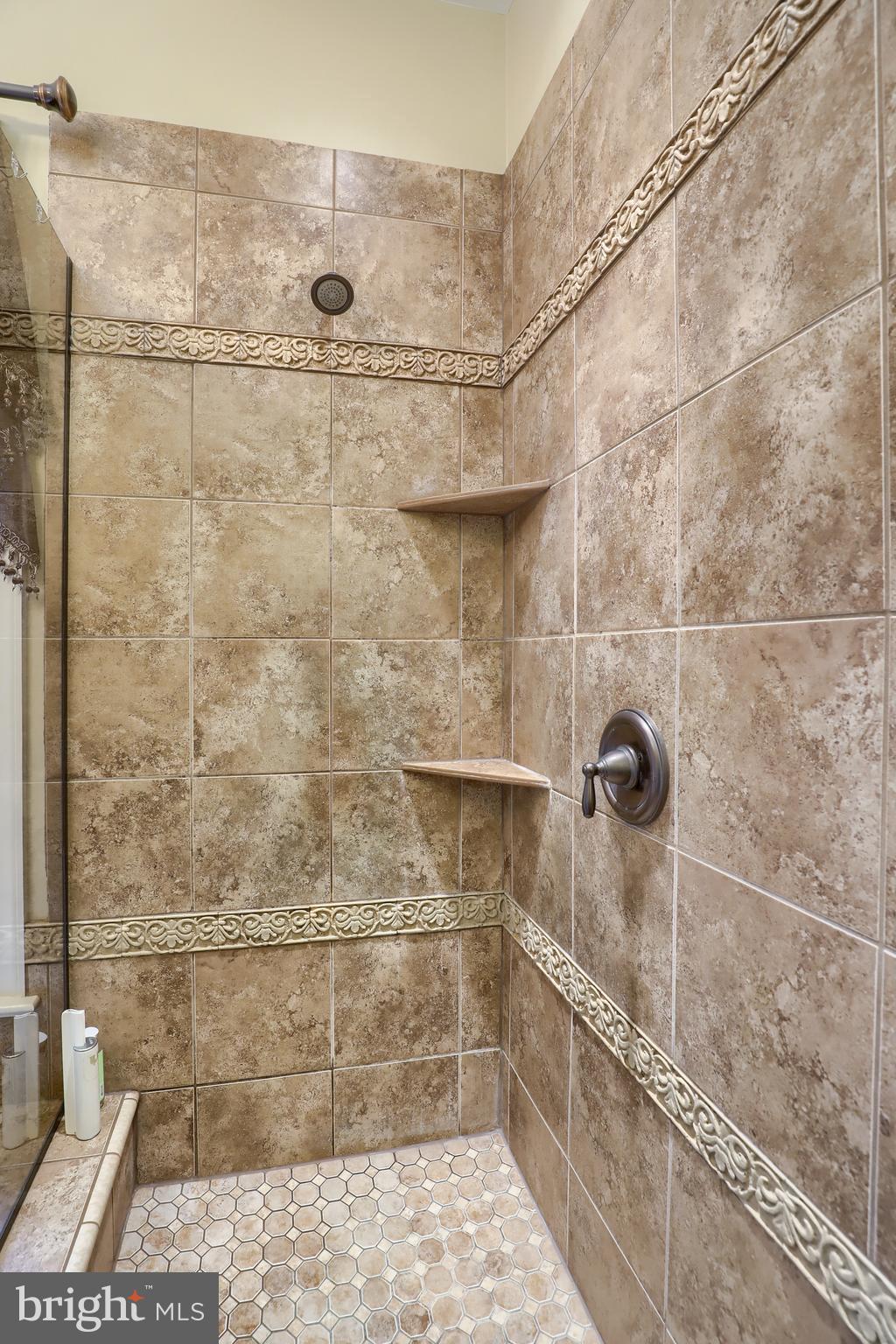 471 Hill Road Denver, PA 17517 - Photo 82 of 130 Master Bath