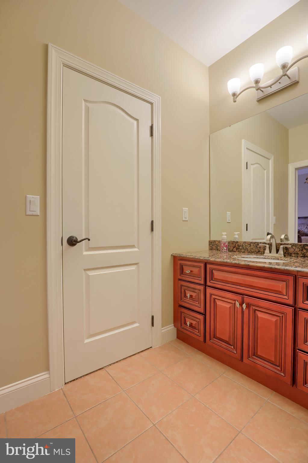 471 Hill Road Denver, PA 17517 - Photo 91 of 130 Bedroom 4 Sink
