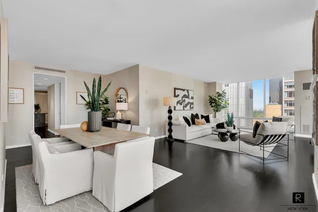 $3,300,000 | 641 5th Avenue, Unit 26D | Midtown East