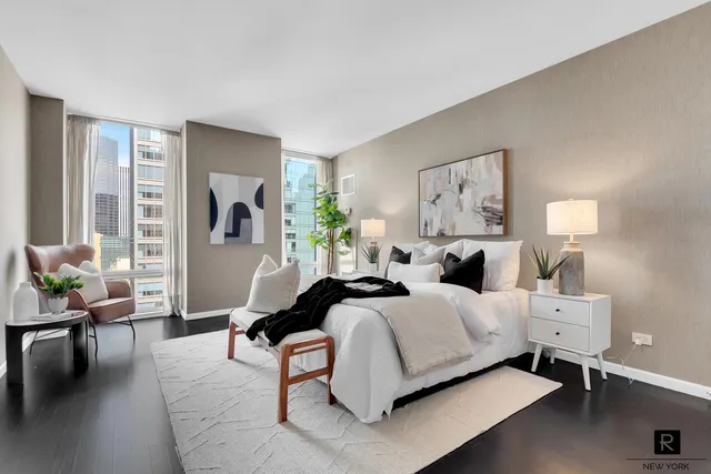 $3,300,000 | 641 5th Avenue, Unit 26D | Midtown East