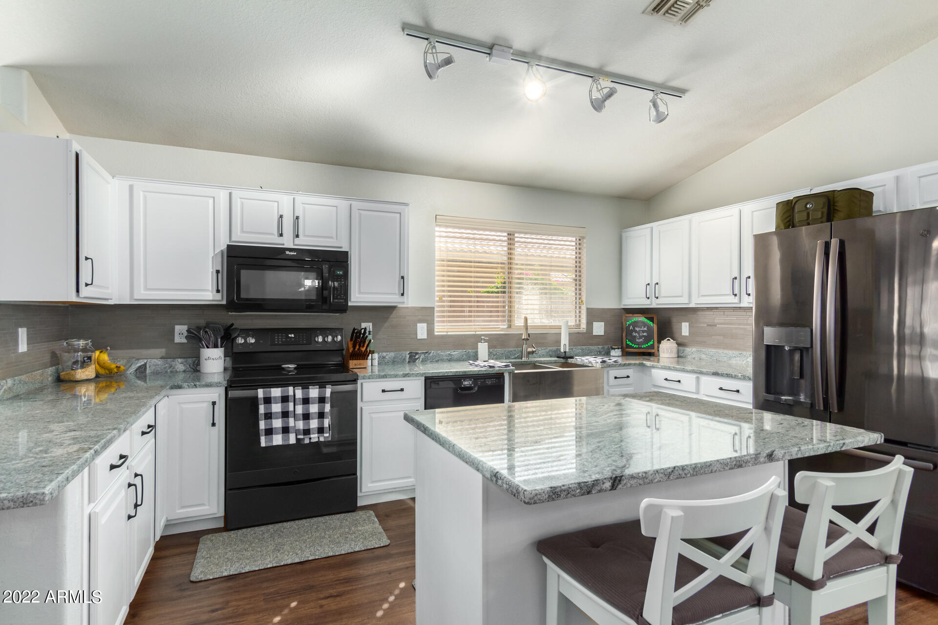 3958 East Agave Road Phoenix, AZ 85044 - Photo 11 of 32 Kitchen with Island