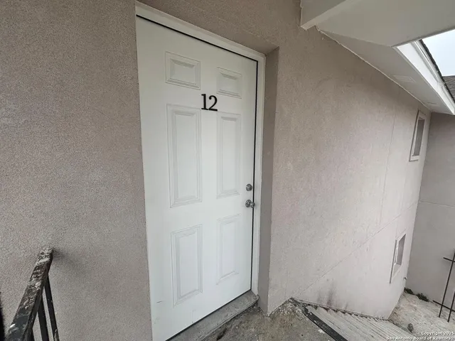 $1,200 | 1303 Philadelphia Street, Laredo, TX 78041