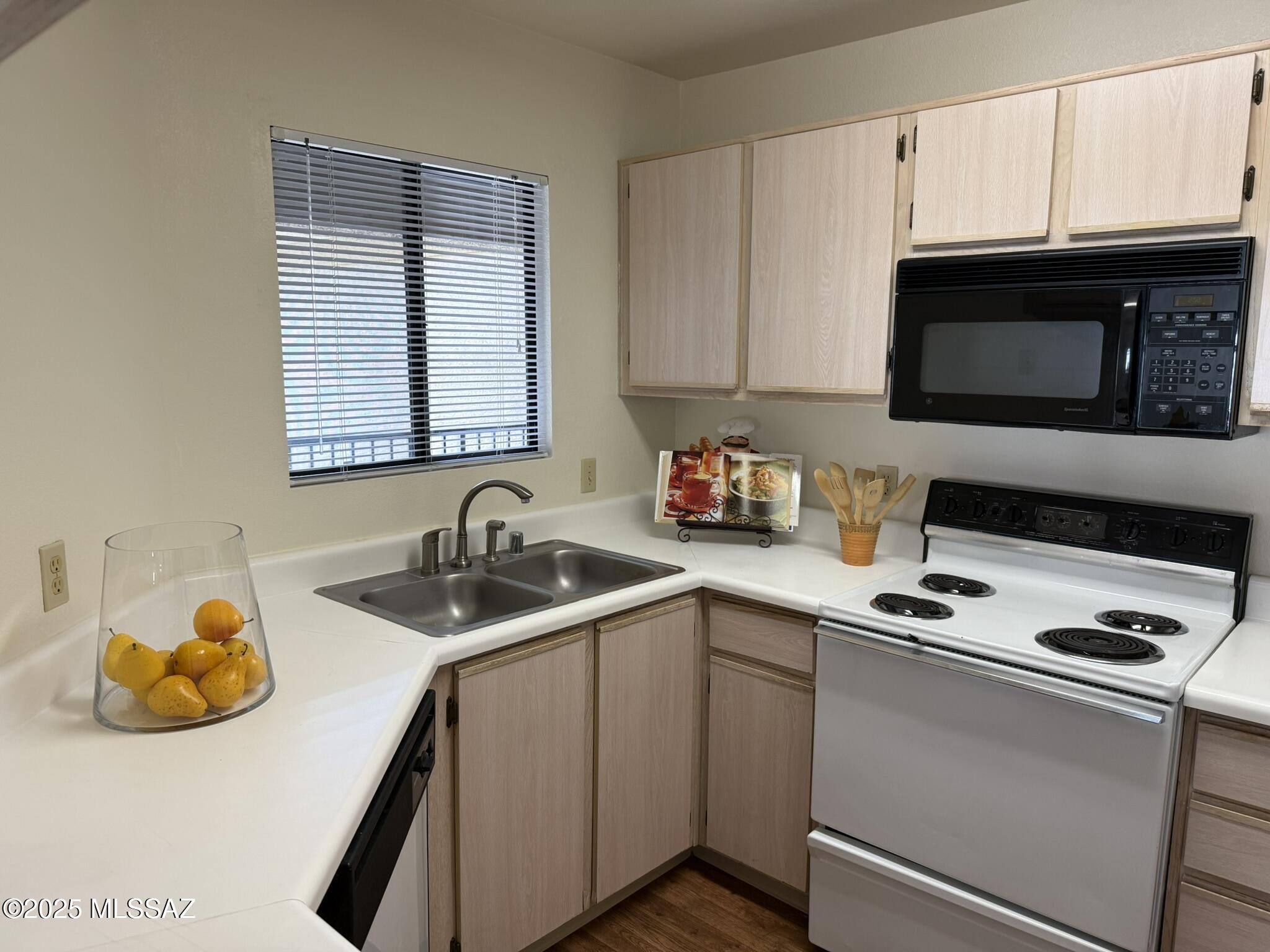 5751 North Kolb Road, Unit 39204 Tucson, AZ 85750 - Photo 4 of 48