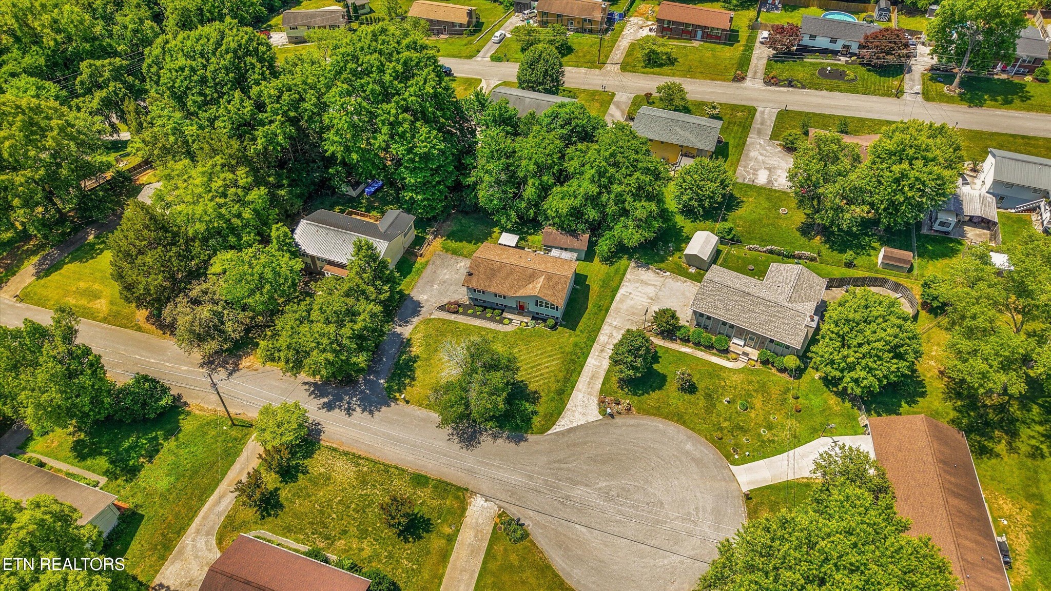 7613 Fall Wind Court Powell, TN 37849 - Photo 35 of 38 an aerial view of a house with a yard and lake view
