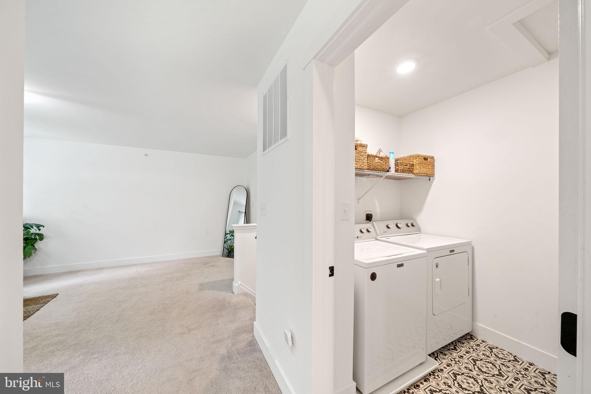 611 Grouse Road Exton, PA 19341 - Photo 33 of 59 a view of bathroom with dual sinks