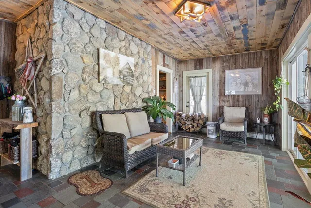 $1,700,000 | 697 Fort Hill Road, Gorham, ME 04038