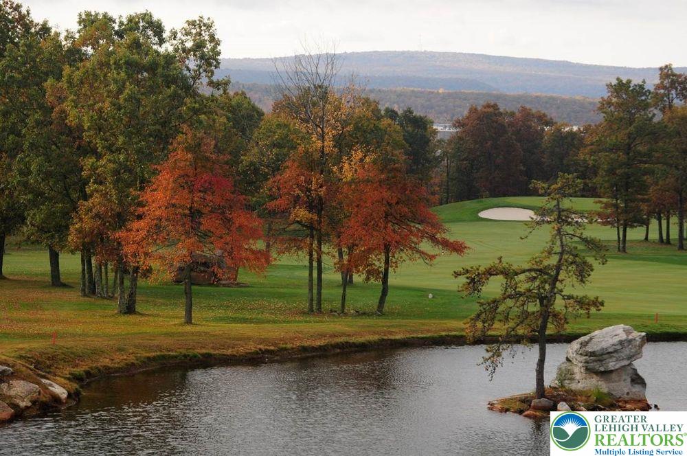370 Inverness Lane Hazleton, PA 18202 - Photo 5 of 8 a view of a park