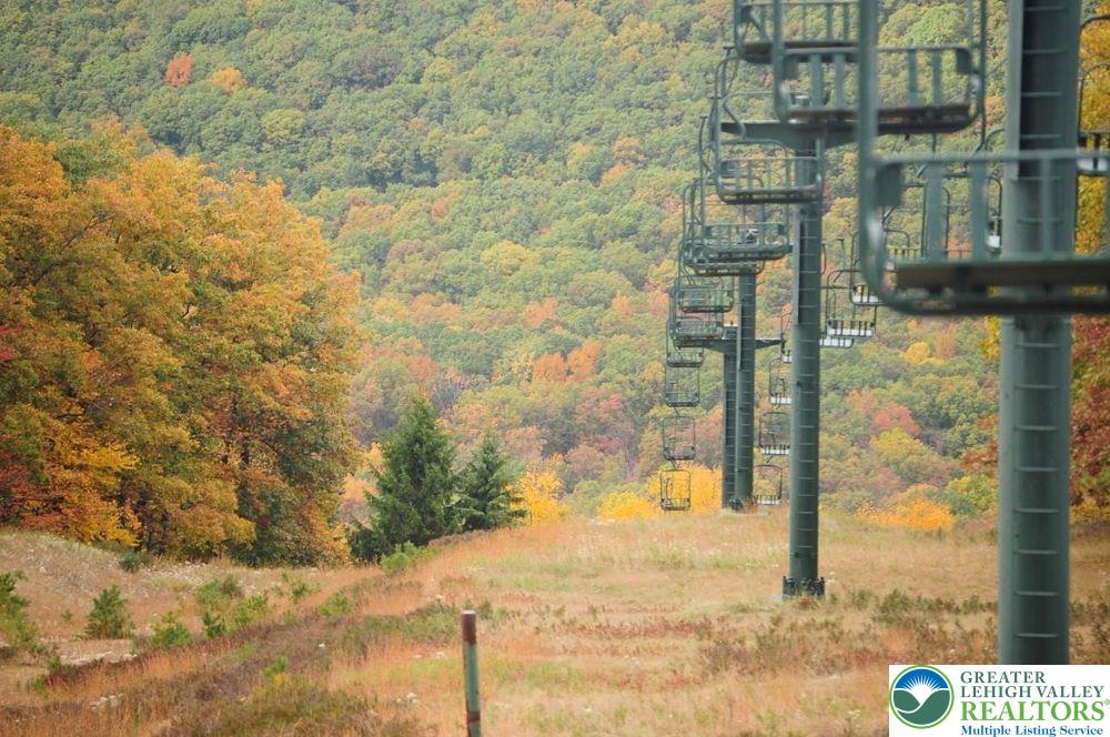 370 Inverness Lane Hazleton, PA 18202 - Photo 7 of 8 a view of a door of the house