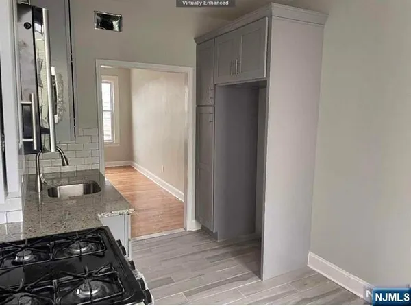 $1,800 | 57 Wilson Avenue, Unit 2L ( DOOR #3), Kearny, NJ 07032