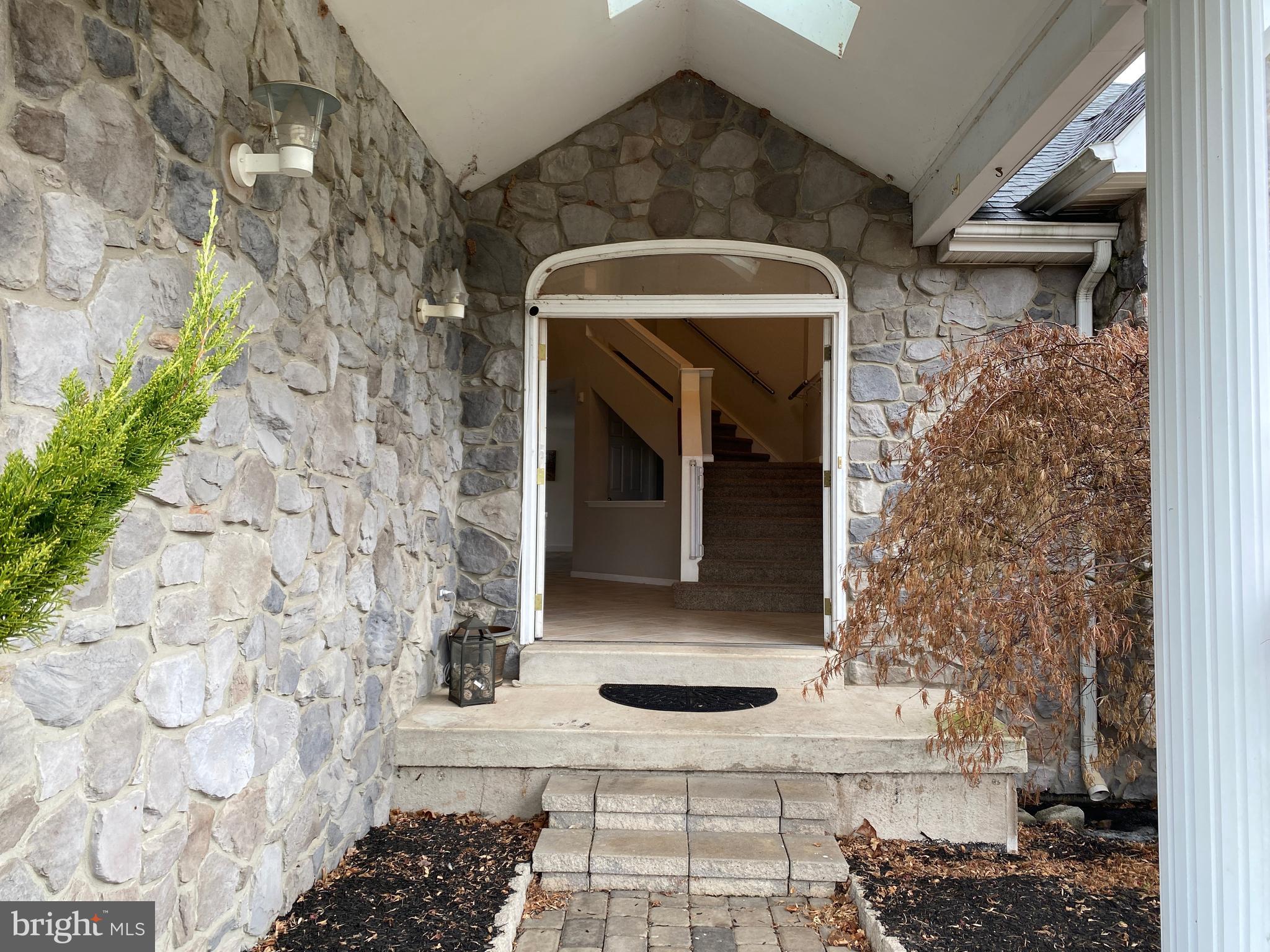 2955 Fretz Valley Road Perkasie, PA 18944 - Photo 3 of 32 Front Entrance