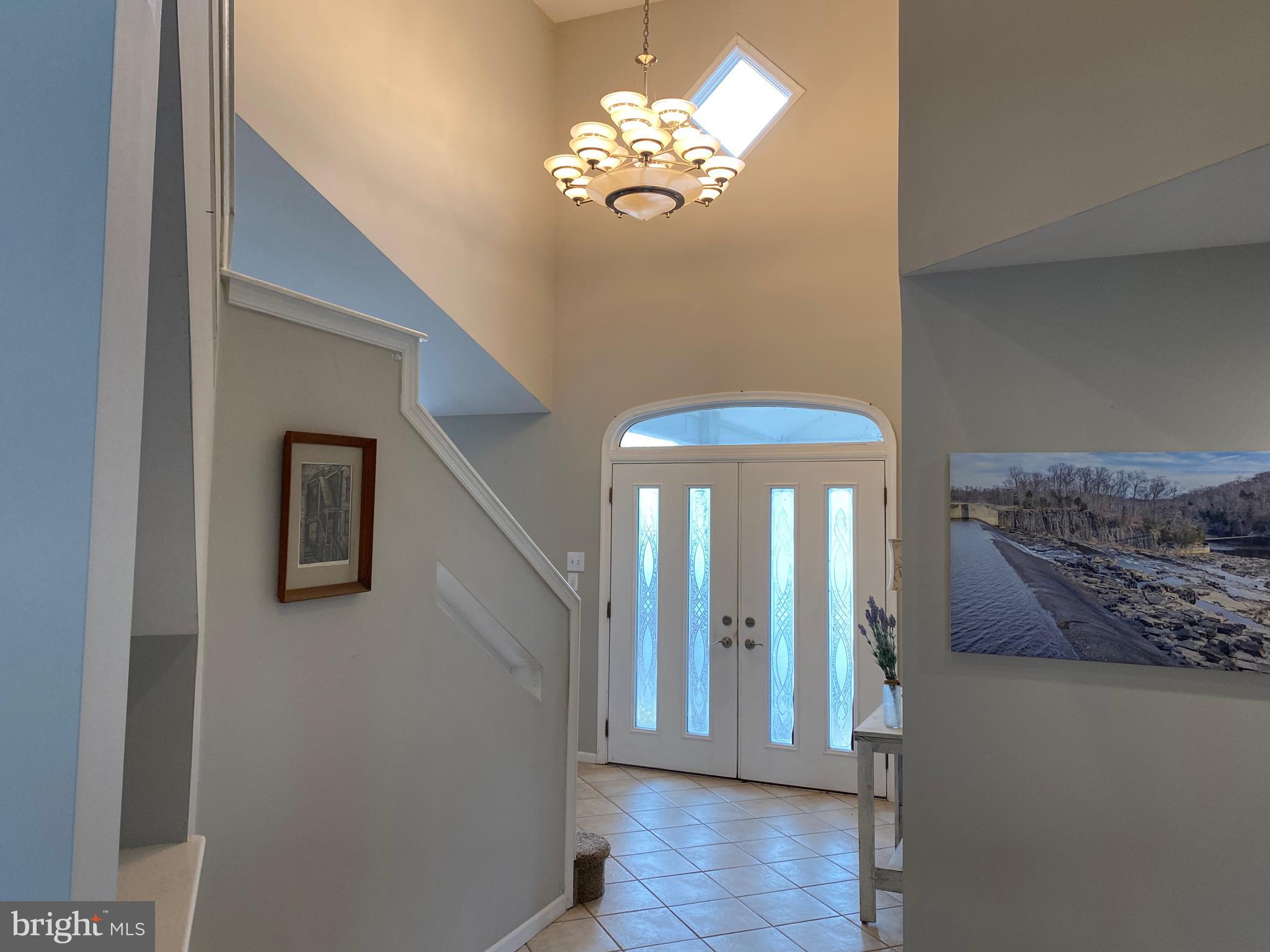2955 Fretz Valley Road Perkasie, PA 18944 - Photo 4 of 32 Foyer