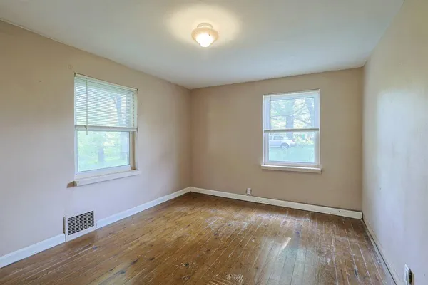 $134,900 | 9050 Highway 50, Aurora, IN 47001