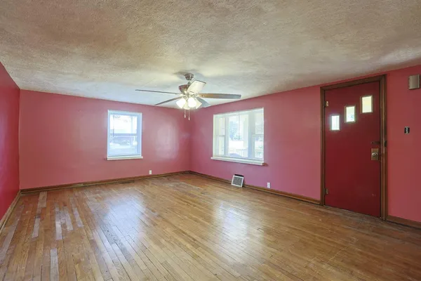 $134,900 | 9050 Highway 50, Aurora, IN 47001