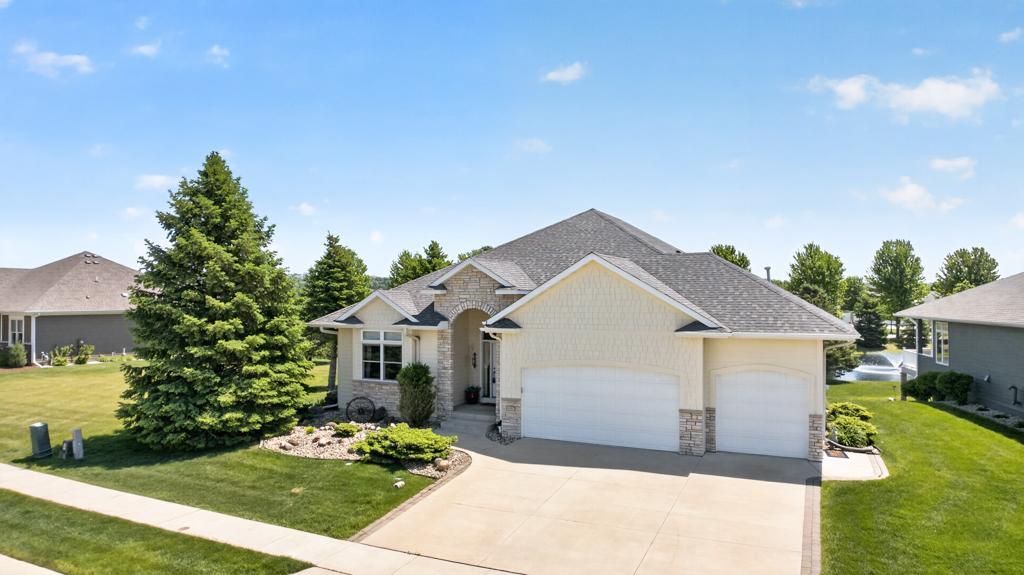 4063 Autumn Lake Court Southwest Rochester, MN 55902 - Photo 2 of 67