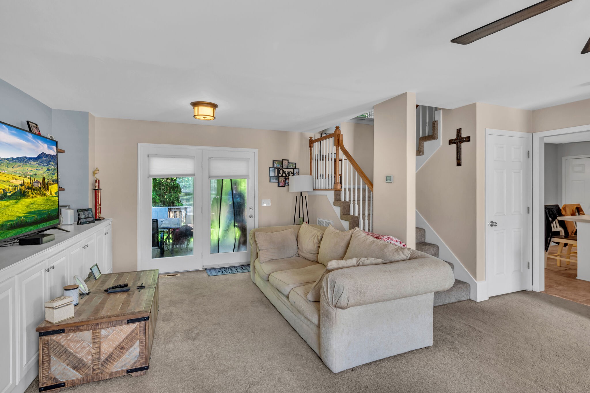 156 Foxrun Springfield, TN 37172 - Photo 11 of 31 a living room with furniture and a flat screen tv