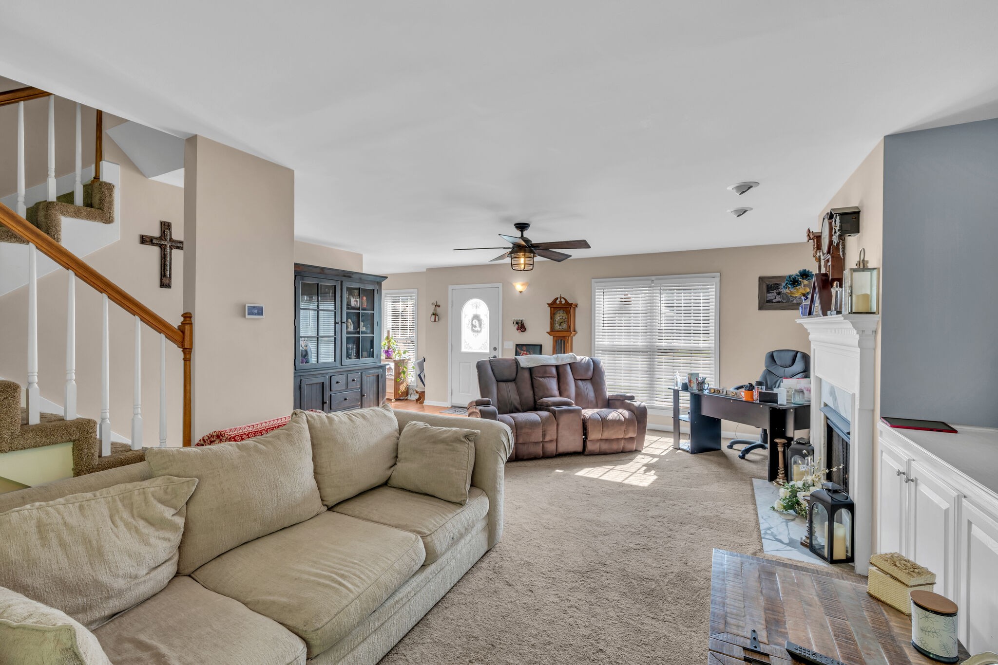 156 Foxrun Springfield, TN 37172 - Photo 9 of 31 a living room with furniture and a window
