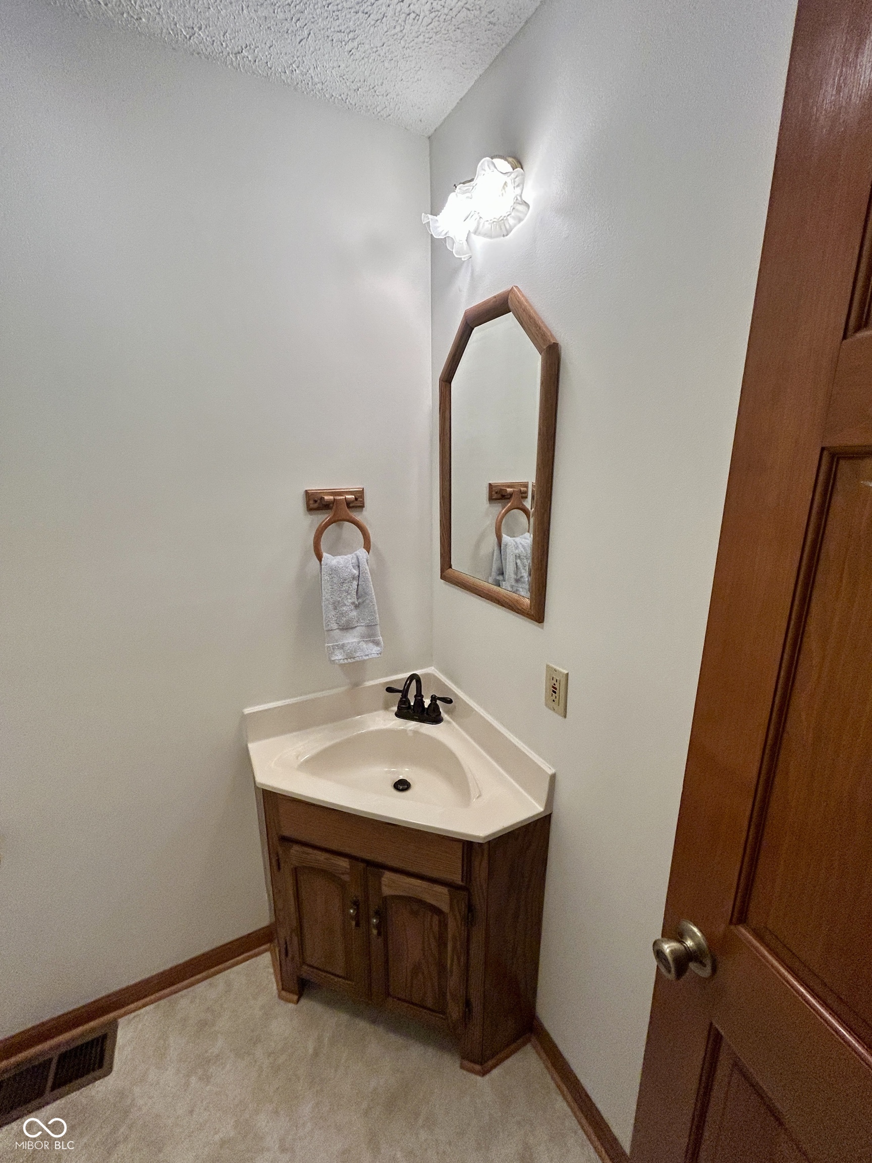 5488 North German Church Road Indianapolis, IN 46235 - Photo 24 of 59
