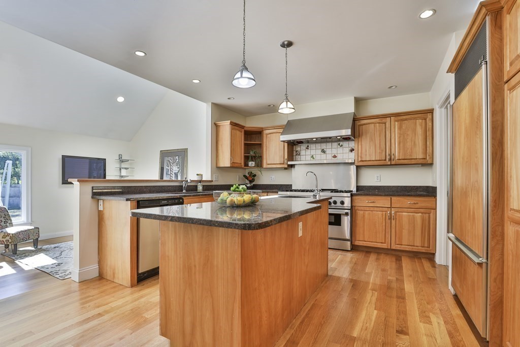 63 Old Mill Road Concord, MA 01742 - Photo 14 of 42 Gallery Image 14