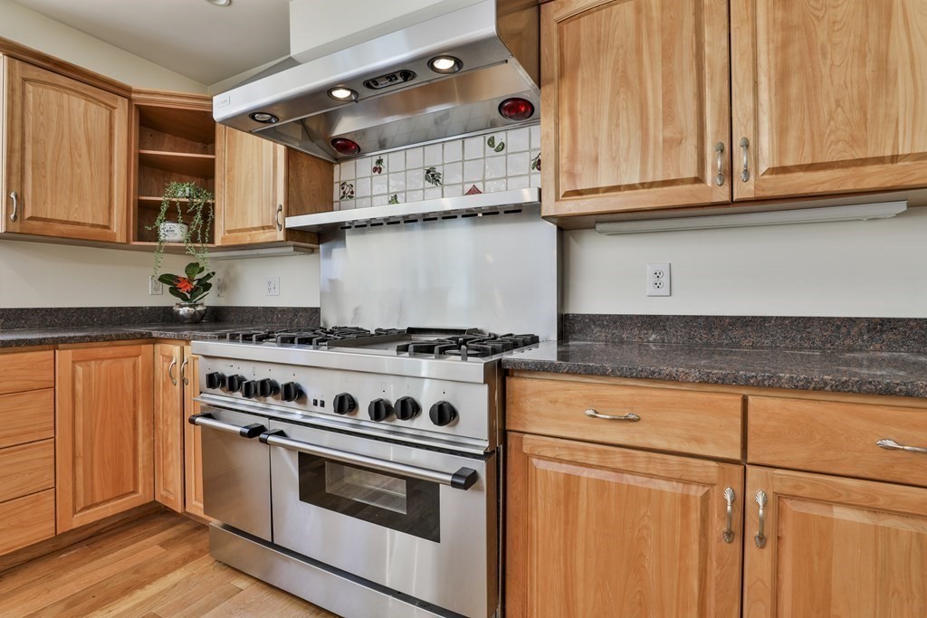 63 Old Mill Road Concord, MA 01742 - Photo 15 of 42 Gallery Image 15