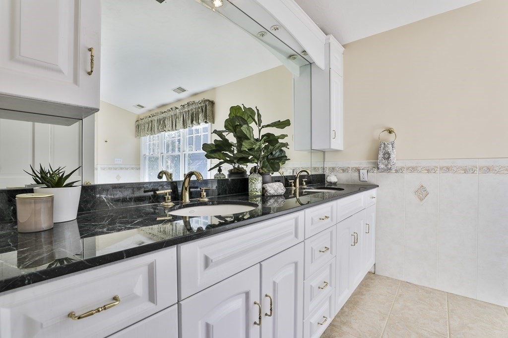 63 Old Mill Road Concord, MA 01742 - Photo 37 of 42 Gallery Image 37