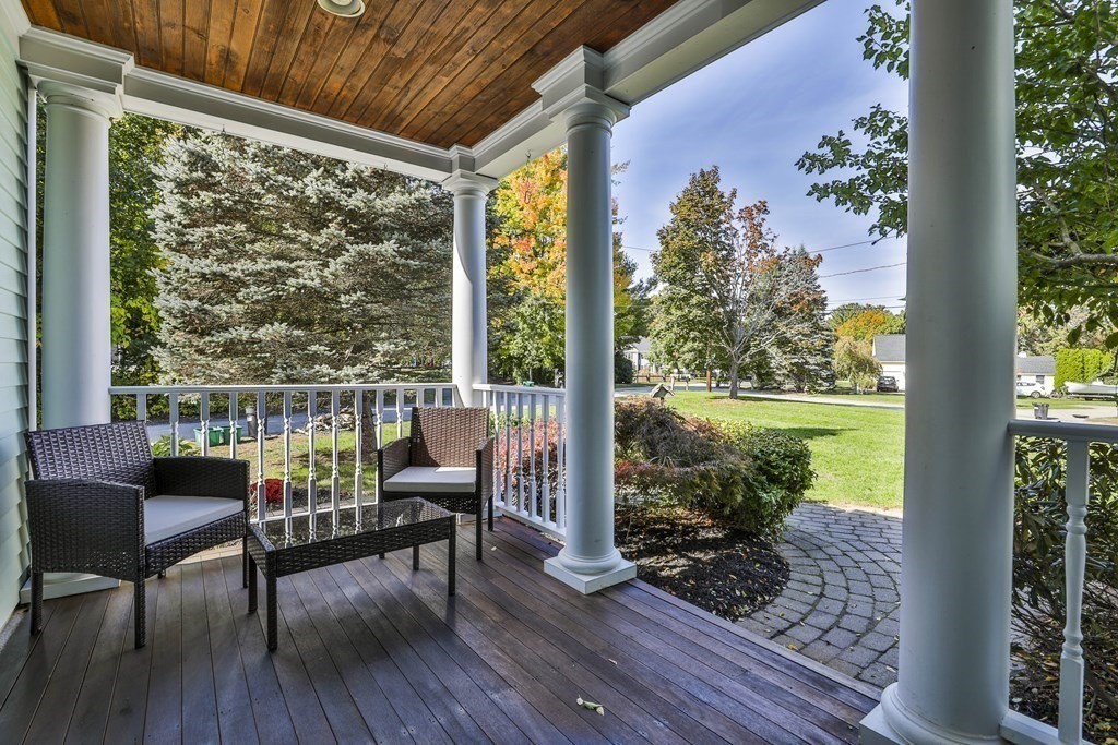 63 Old Mill Road Concord, MA 01742 - Photo 4 of 42 Gallery Image 4