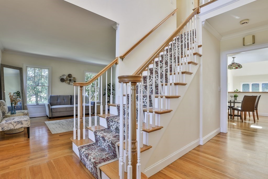 63 Old Mill Road Concord, MA 01742 - Photo 5 of 42 Gallery Image 5