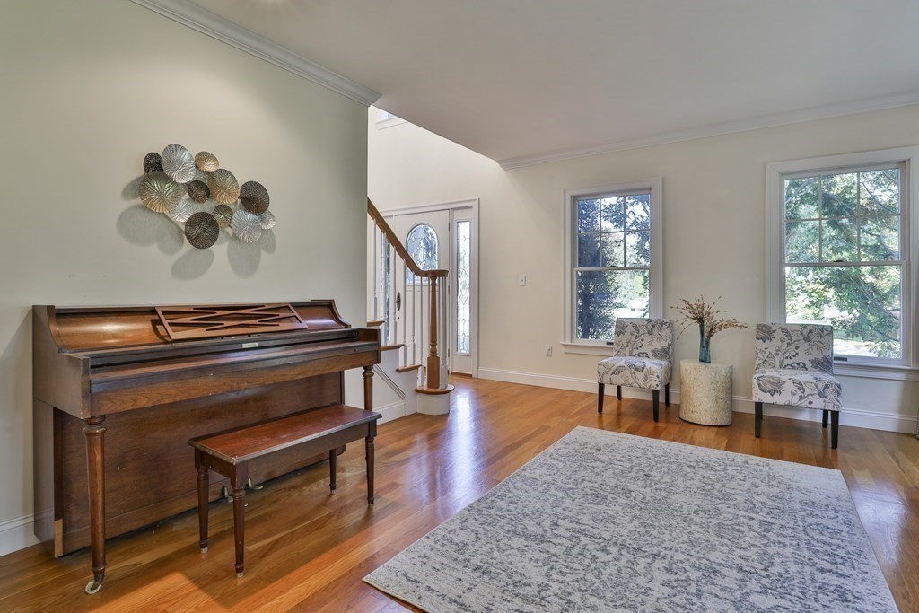 63 Old Mill Road Concord, MA 01742 - Photo 6 of 42 Gallery Image 6