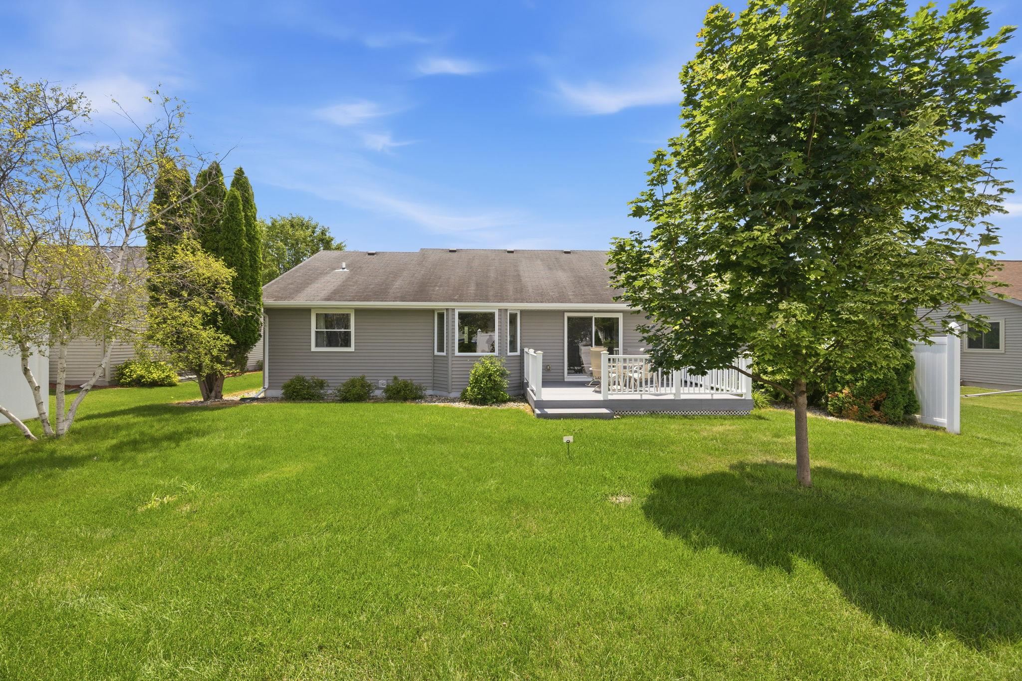 1532 Montclair Place Fort Atkinson, WI 53538 - Photo 36 of 47