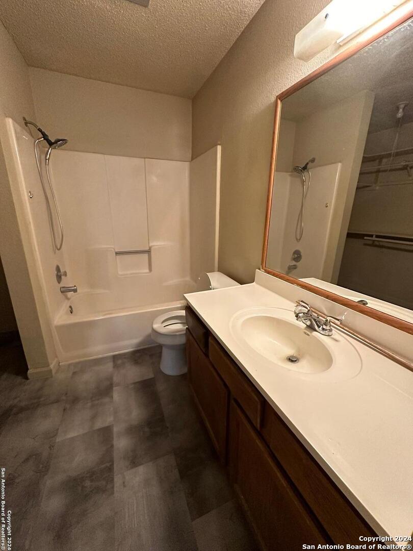 7515 Rimhurst San Antonio, TX 78250 - Photo 8 of 9 Gallery Image 8