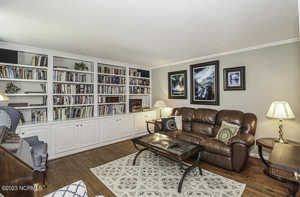 4705 Scollay Court Raleigh, NC 27609 - Photo 25 of 54 IMG_1965