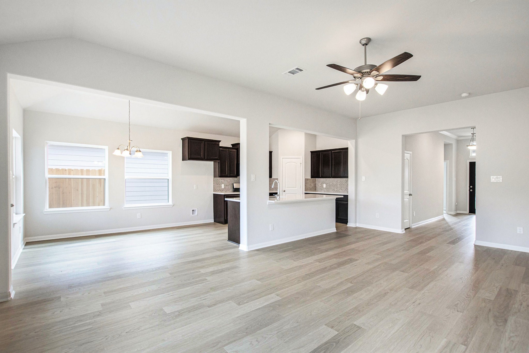 4309 Ellison Street Bay City, TX 77414 - Photo 11 of 35