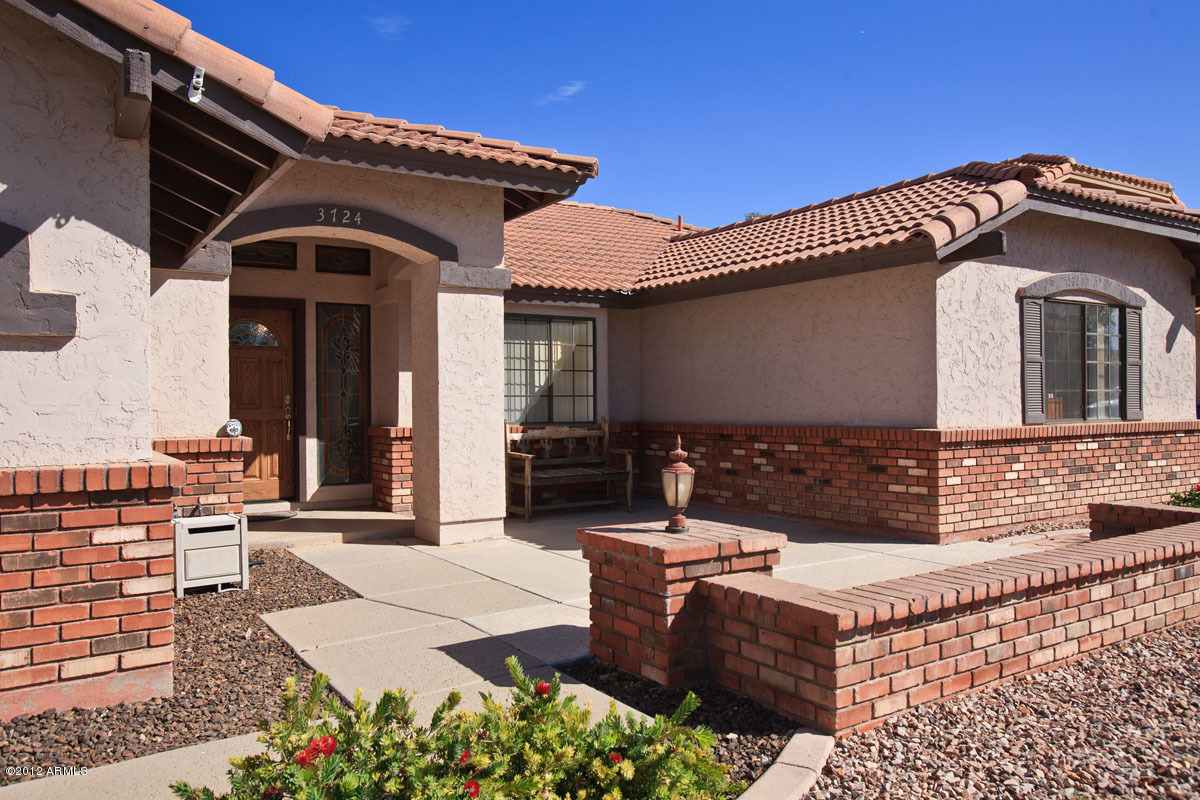 3724 East Decatur Street Mesa, AZ 85205 - Photo 11 of 14 charming courtyard