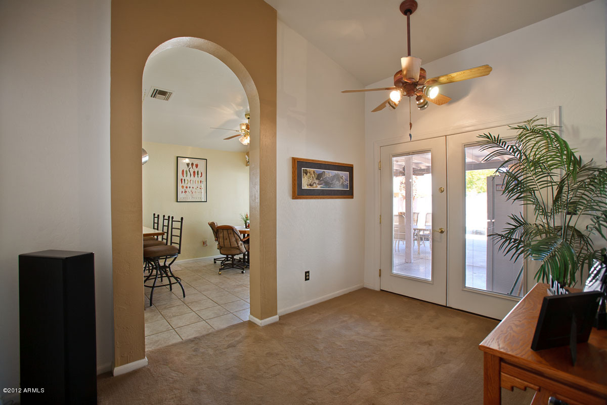 3724 East Decatur Street Mesa, AZ 85205 - Photo 7 of 14 Dinining Room