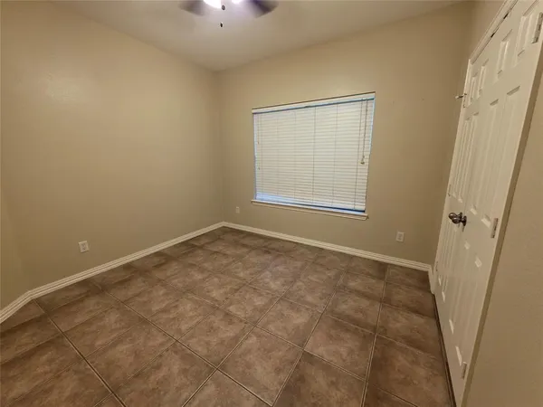 $3,500 | 2716 Park Place, Burleson, TX 76028