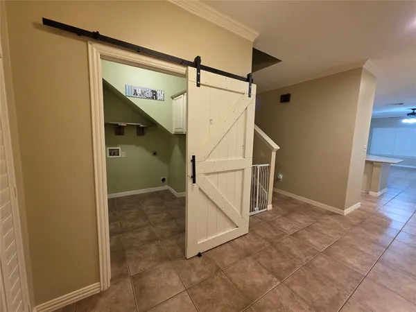 $3,500 | 2716 Park Place, Burleson, TX 76028