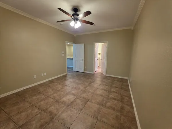 $3,500 | 2716 Park Place, Burleson, TX 76028