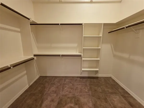 $3,500 | 2716 Park Place, Burleson, TX 76028