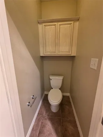 $3,500 | 2716 Park Place, Burleson, TX 76028
