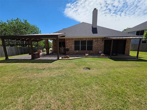 $3,500 | 2716 Park Place, Burleson, TX 76028